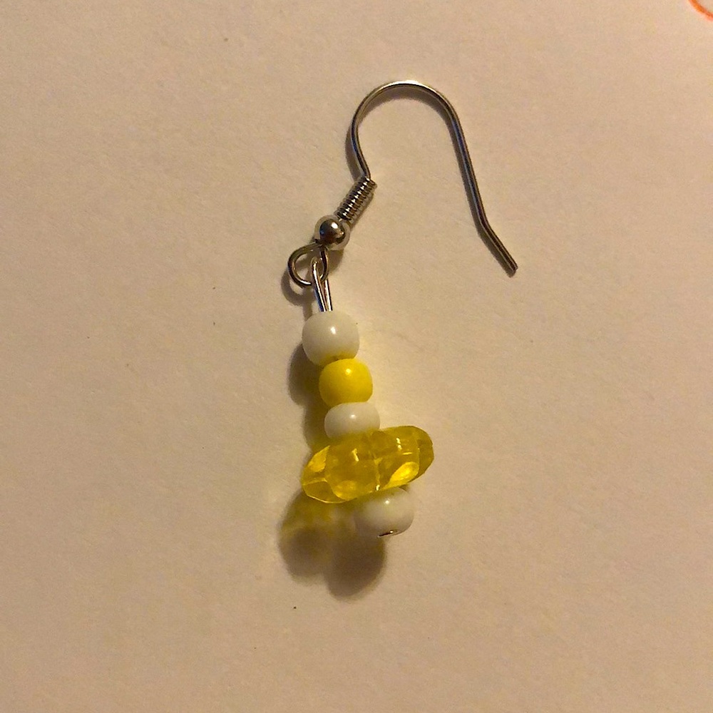 Earrings - Picture 2 of 3